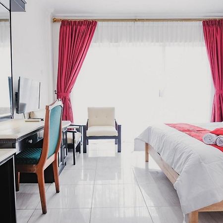 Reddoorz Plus Near Pelabuhan Merak Cilegon Ngoại thất bức ảnh