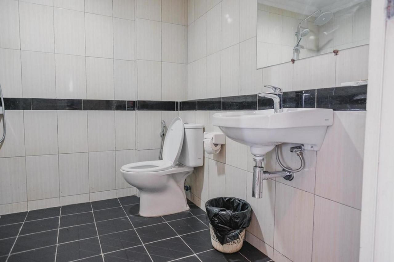 Reddoorz Plus Near Pelabuhan Merak Cilegon Ngoại thất bức ảnh