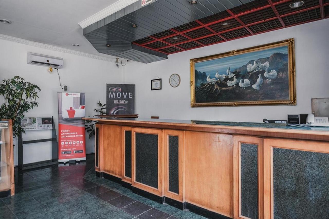 Reddoorz Plus Near Pelabuhan Merak Cilegon Ngoại thất bức ảnh