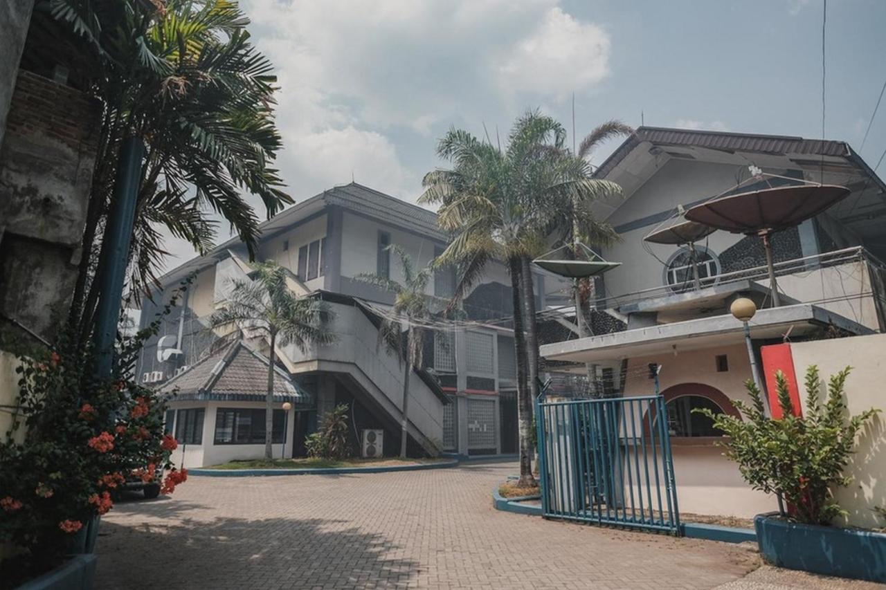 Reddoorz Plus Near Pelabuhan Merak Cilegon Ngoại thất bức ảnh