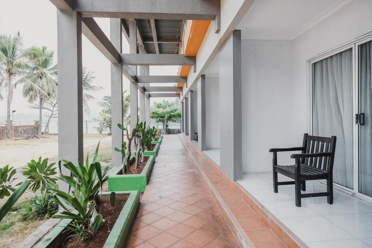Reddoorz Plus Near Pelabuhan Merak Cilegon Ngoại thất bức ảnh